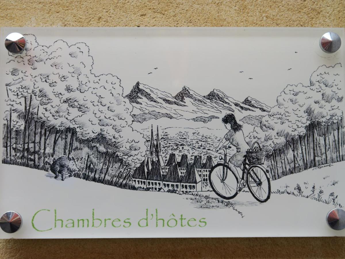 ช็องบร์ ดู เปอตี บัว Hotel ชาร์เลอวิลล์-เมซิแยร์ ภายนอก รูปภาพ